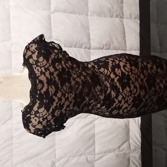 Low cut sleeveless mini by Liberty Love - Picture 4 of 5